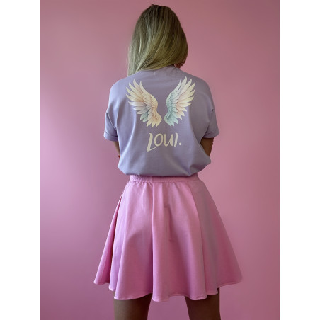 Fioletowy T-shirt Damski z Pastelowymi Skrzydłami i Napisem „Loui.”