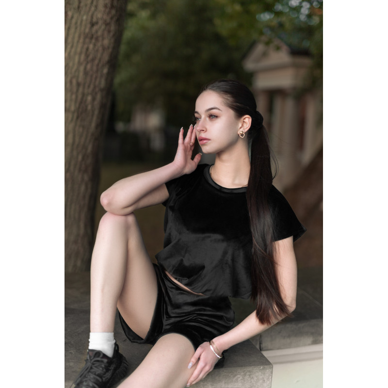 Komplet Welurowy Damski S/M – Czarny, Stylowy i Komfortowy S/M
